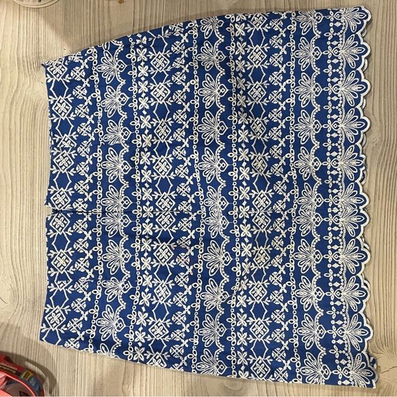 Loft skirt blue and white size 4 - Picture 3 of 4